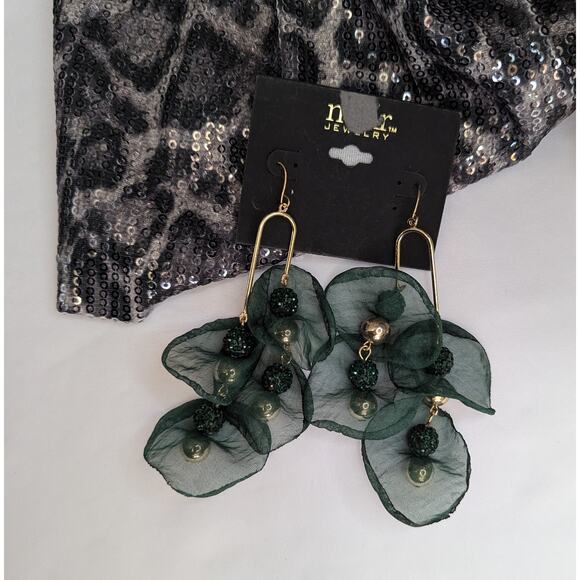 Noir Green Organza Petal Earrings with Gold Beads - Picture 6 of 7
